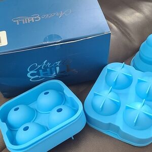 Arctic Chill Blue Ice Mold Set